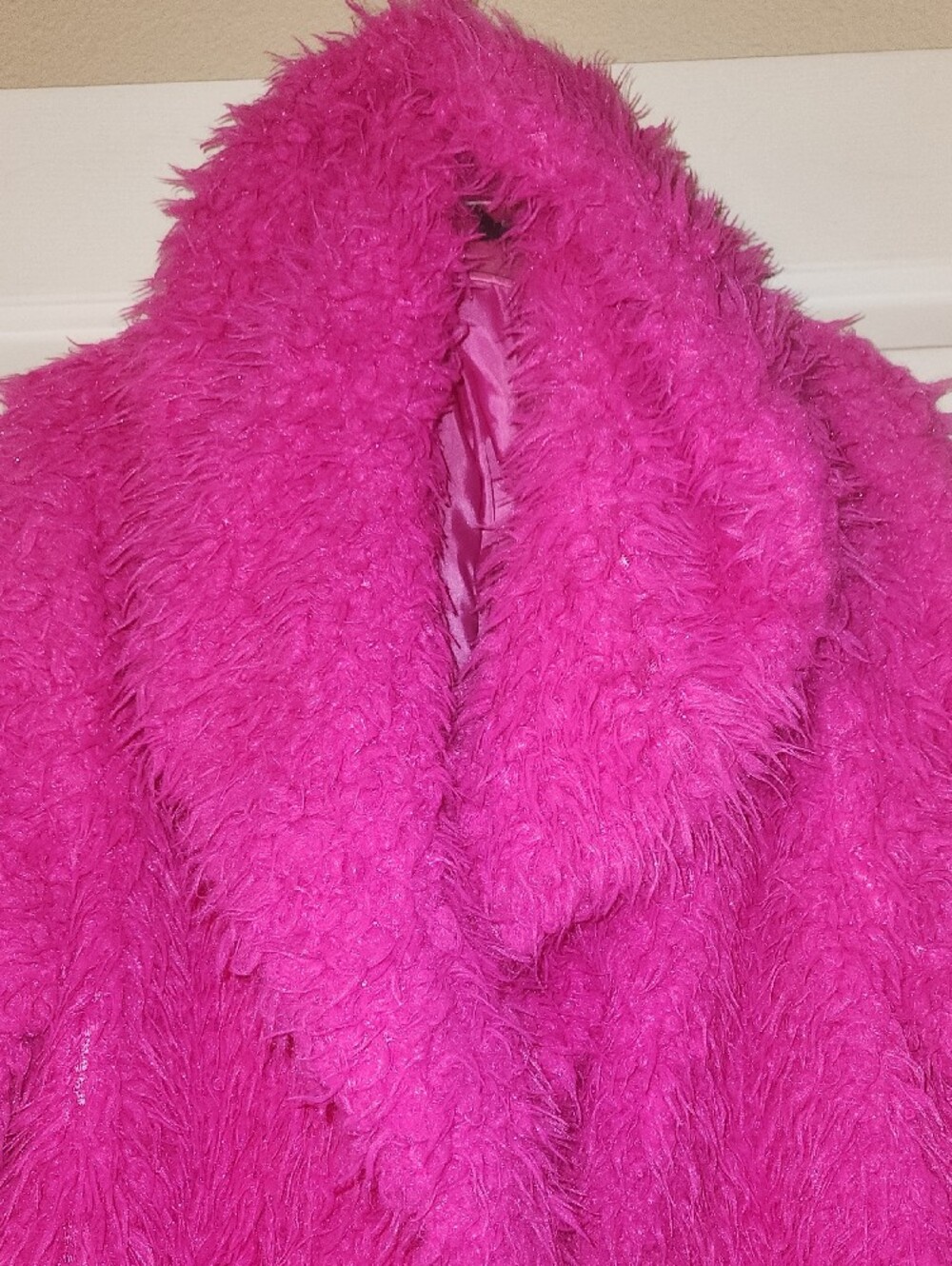 SHEIN Bright Hot Pink Faux Fur Teddy Jacket - Picture 5 of 5